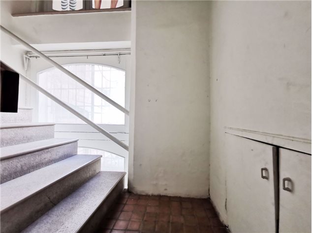 >Locale commerciale Caserta